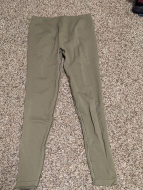 Olive Green Alphalete Amplify Leggings. M